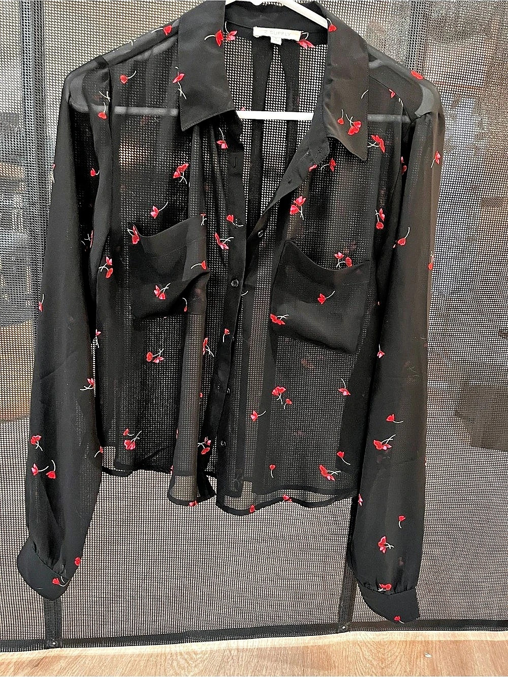 Z Supply Floral Button Down Shirt in Black & Red Size Small Like New